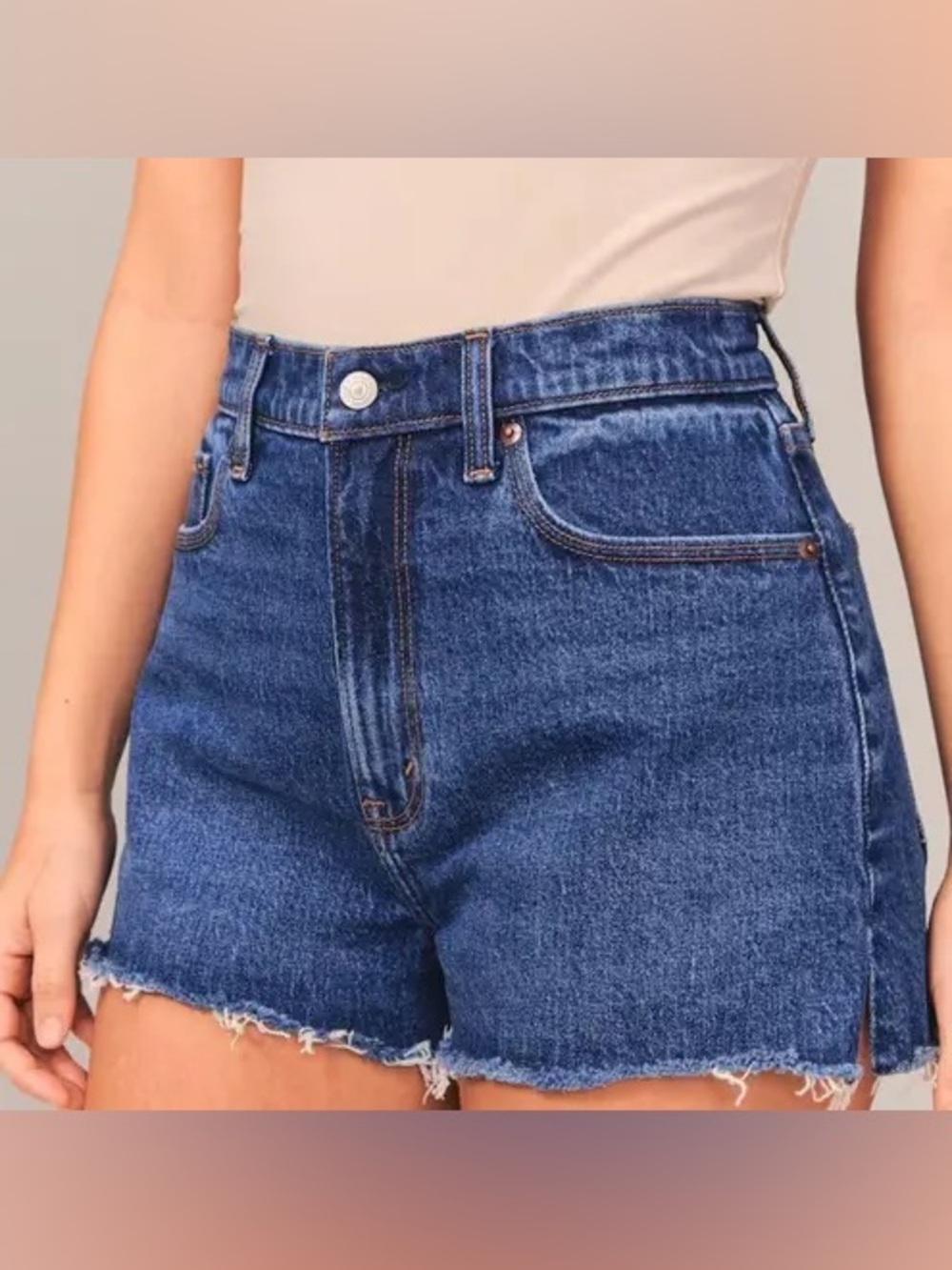 Abercrombie curve love 4inch mom short